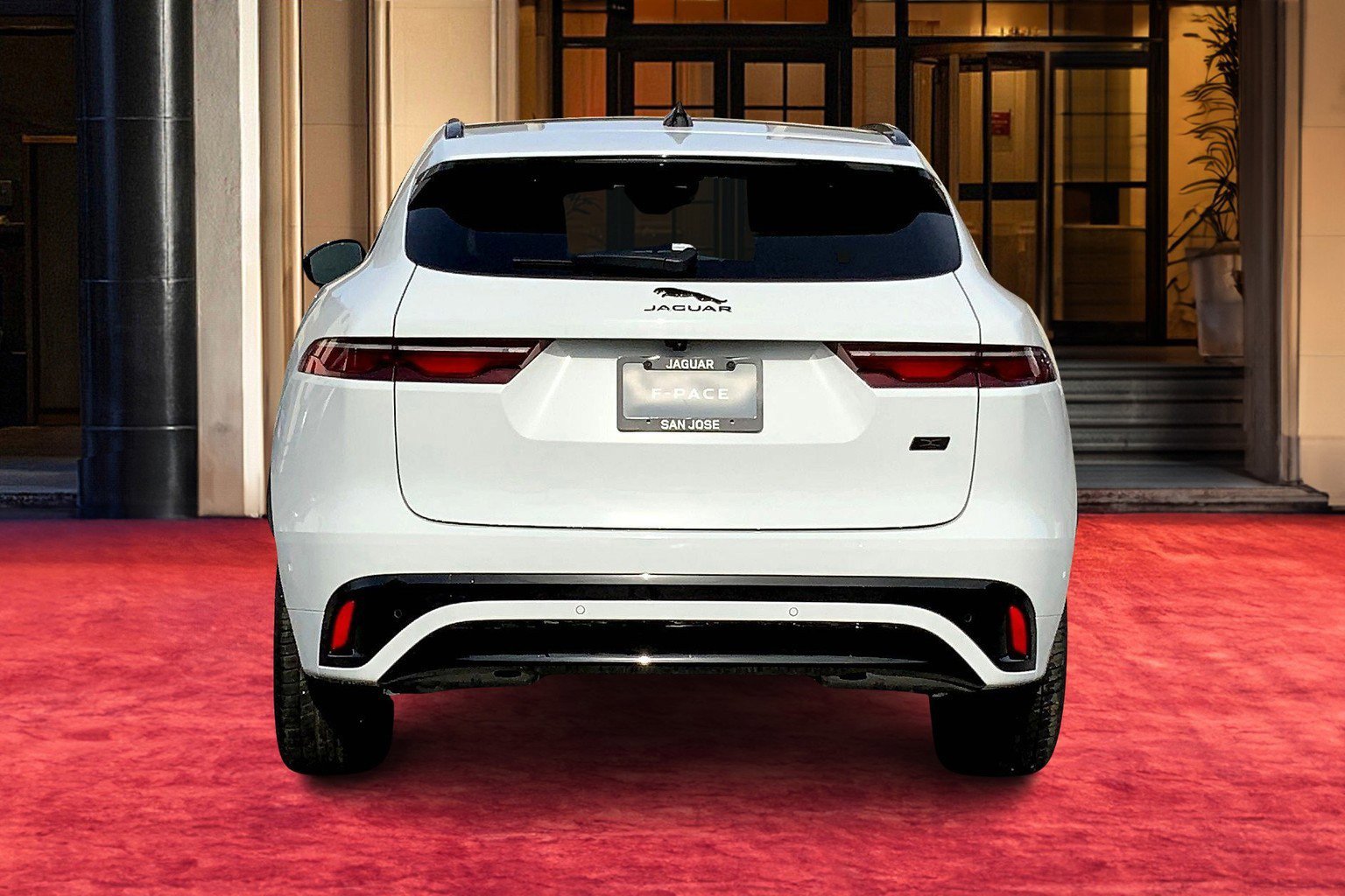 2026 Jaguar F-PACE P250 R-Dynamic S photo 4