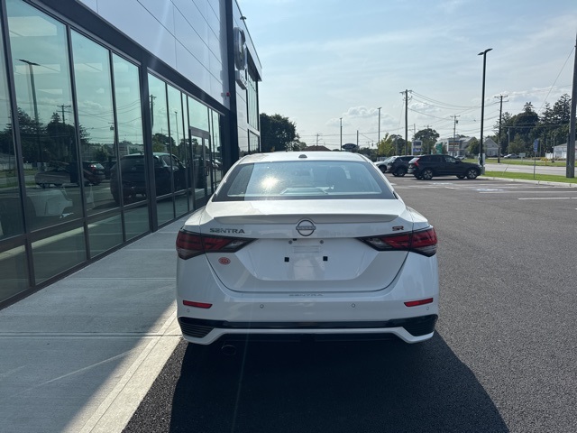 2024 Nissan Sentra SR photo 3