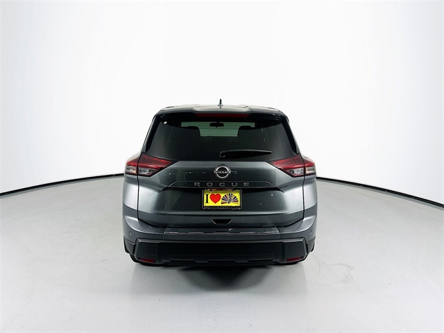 2026 Nissan Rogue SV photo 3