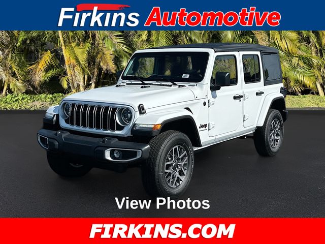 2025 Jeep Wrangler 4-Door Sahara's photo