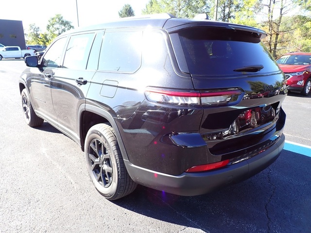 2025 Jeep Grand Cherokee Altitude X photo 2