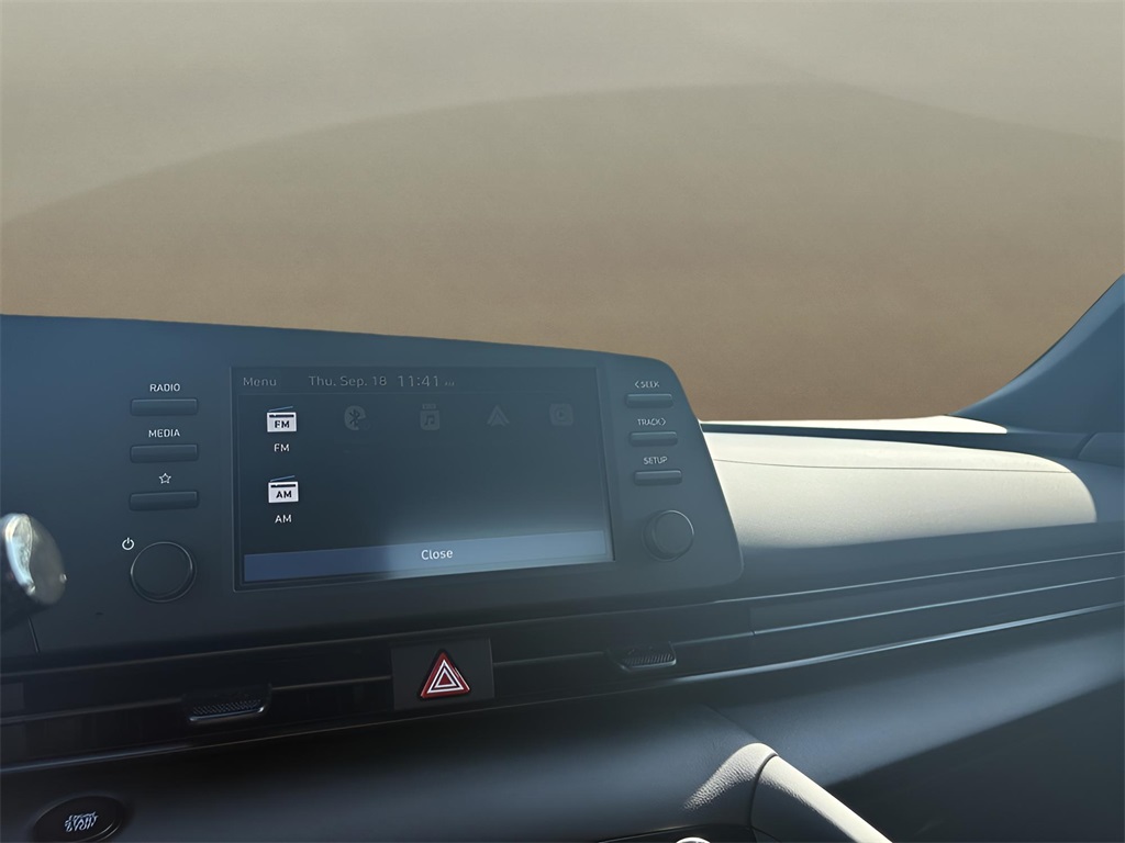2025 Hyundai Elantra SEL Sport photo 10
