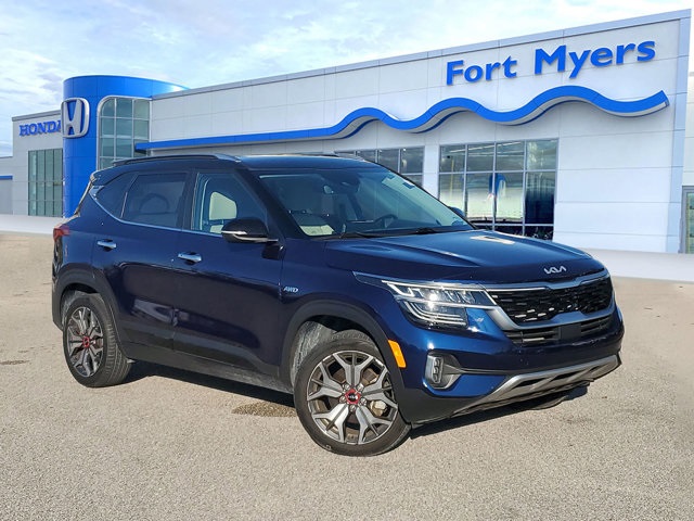 2022 Kia Seltos SX's photo