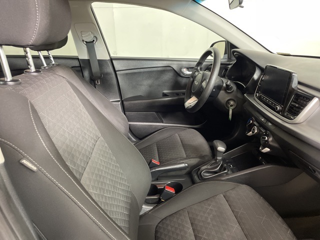 2022 Kia Rio LX photo 11