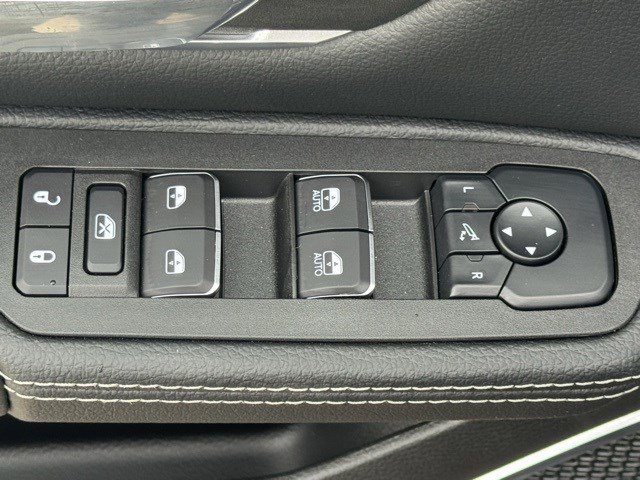 2026 Ram 1500 Laramie photo 10