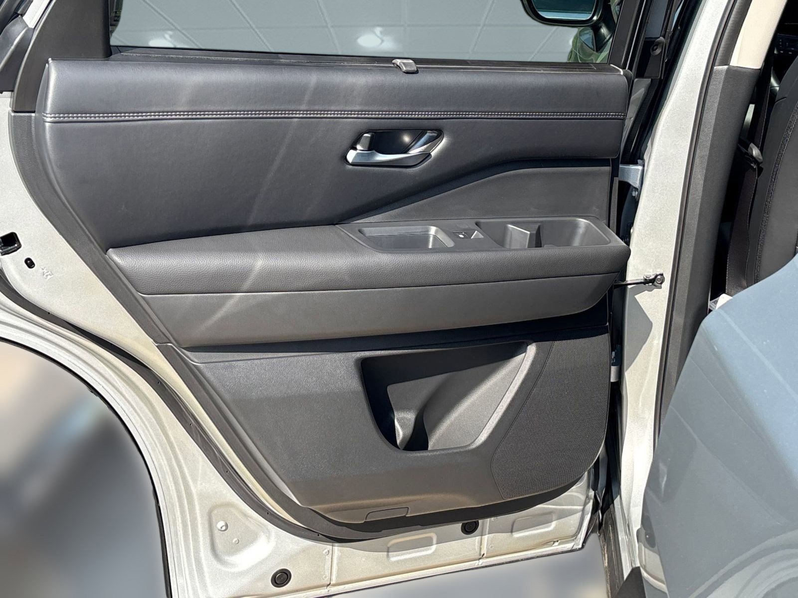 2025 Nissan Pathfinder Platinum photo 24