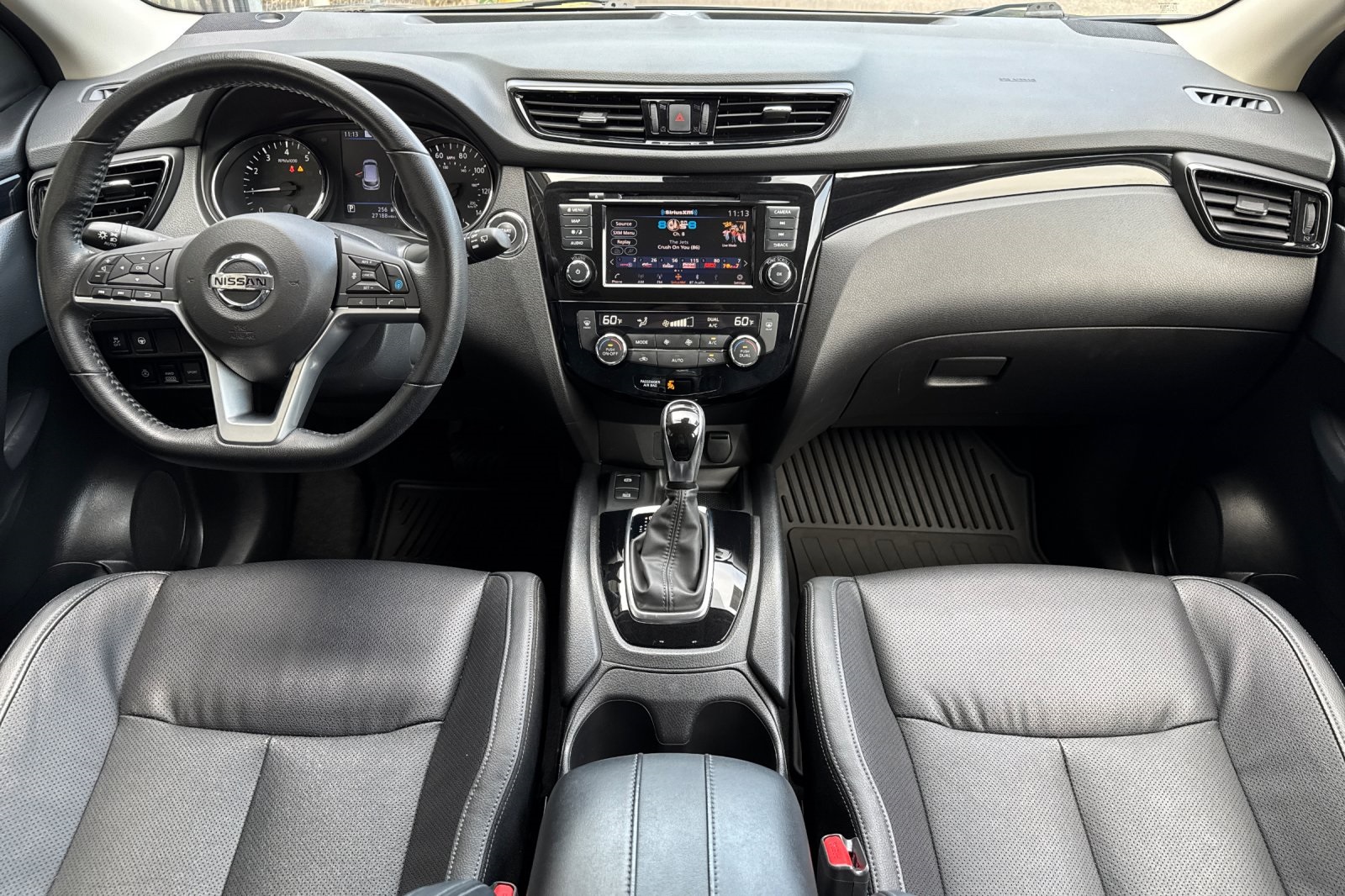 2022 Nissan Rogue Sport SL photo 13