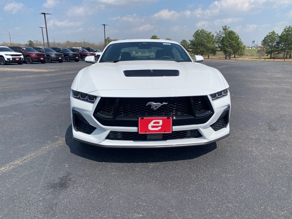 2025 Ford Mustang GT Premium photo 2