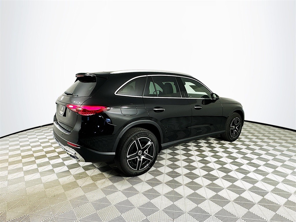 2026 Mercedes Benz GLC 300 4MATIC photo 7