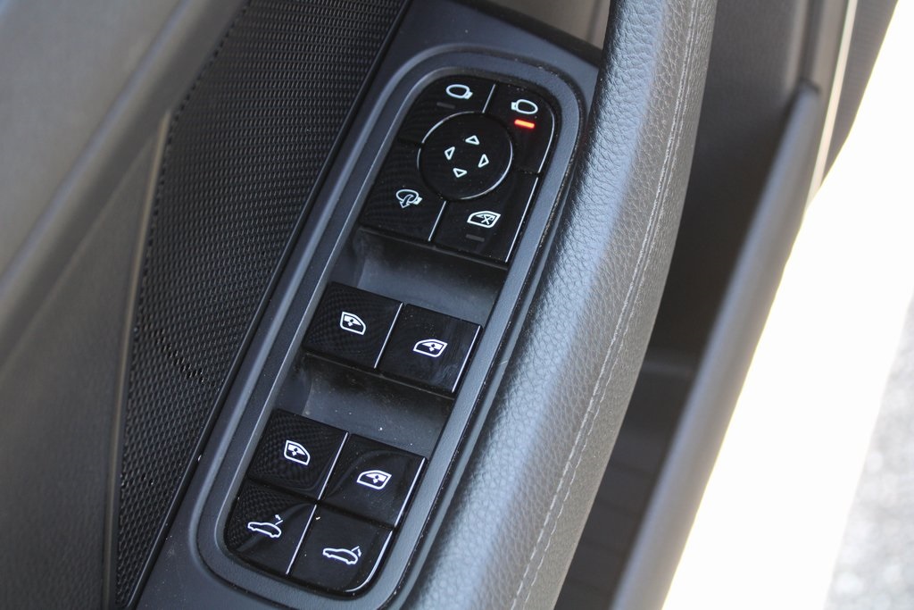 2021 Porsche Panamera 4 photo 16