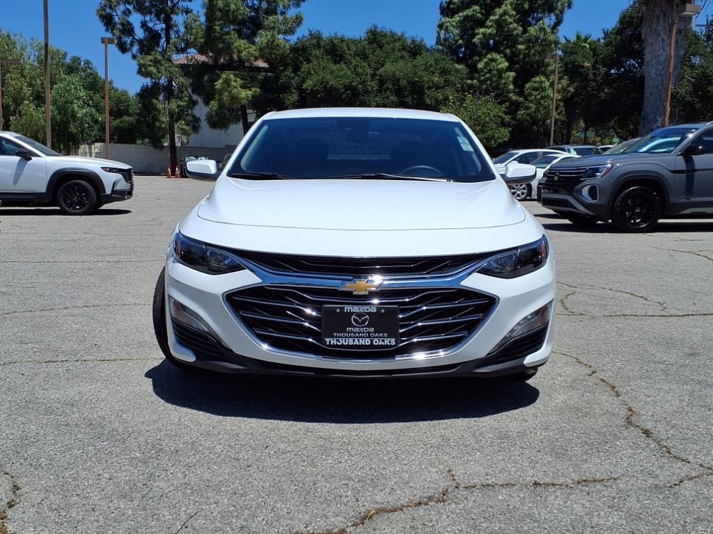 2023 Chevrolet Malibu 1LT photo 2