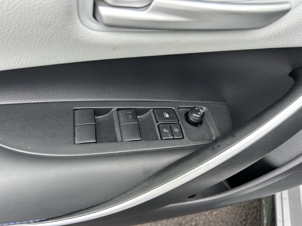 2022 Toyota Corolla SE photo 10