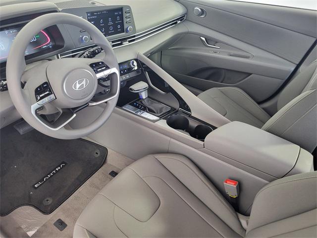 2025 Hyundai Elantra Hybrid Blue photo 12