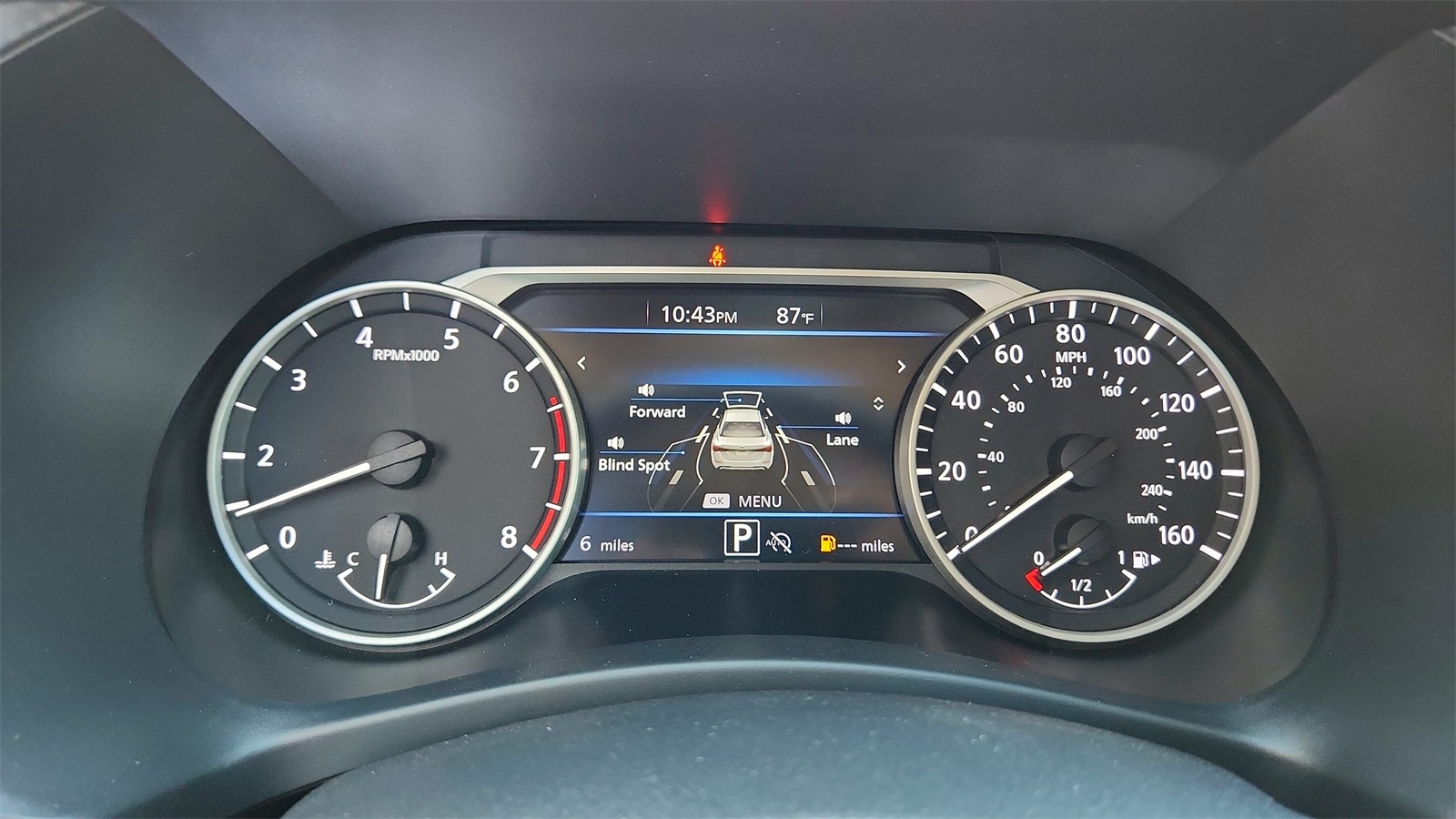 2025 Nissan Sentra SV photo 14
