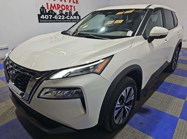 2023 Nissan Rogue SV's photo