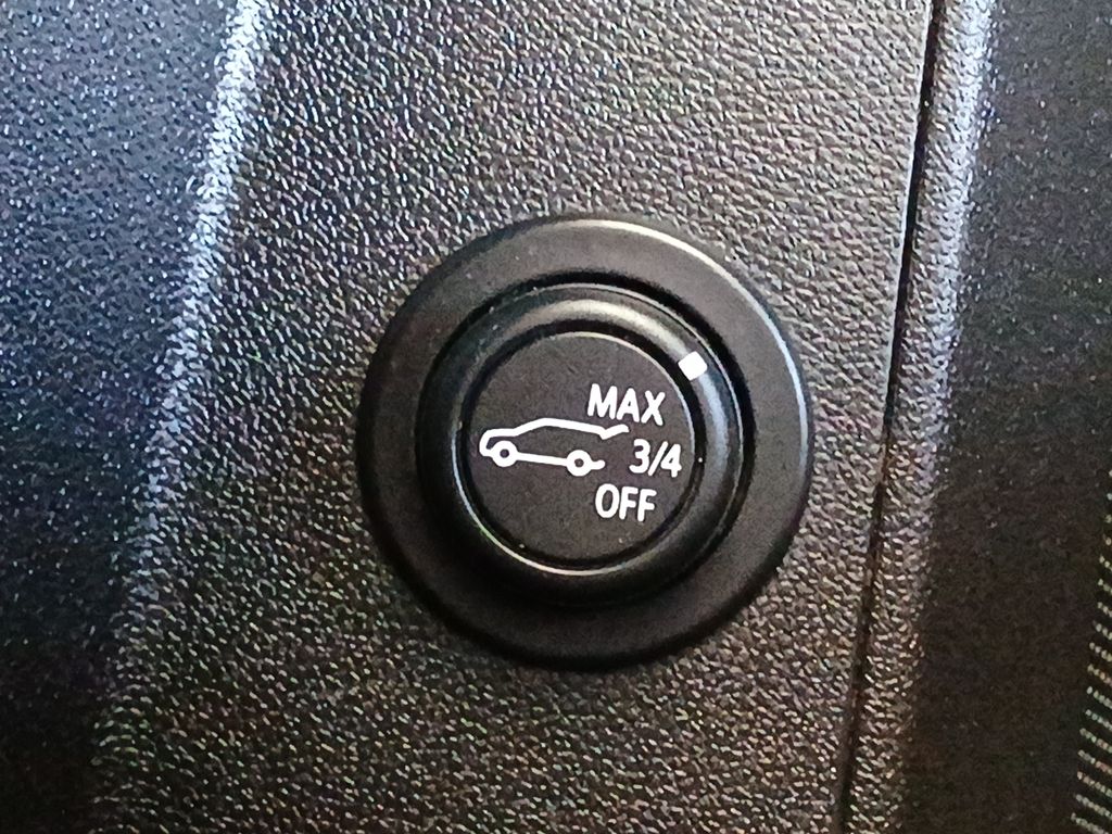 2019 Chevrolet Equinox LT photo 18