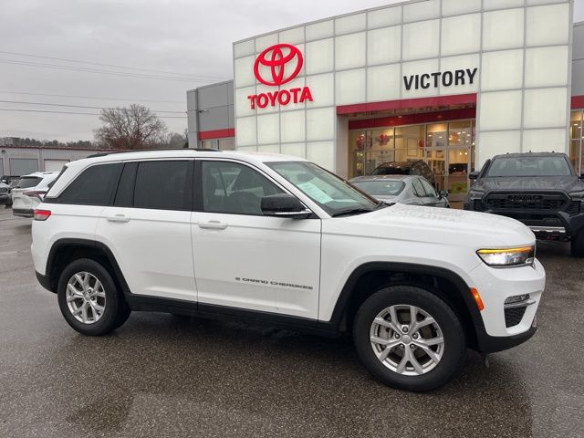 2023 Jeep Grand Cherokee Limited's photo