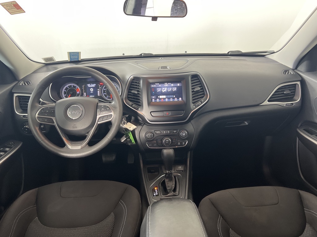 2019 Jeep Cherokee Latitude photo 17