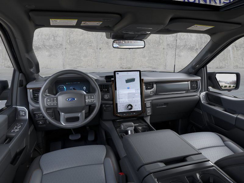 2025 Ford F-150 Lightning Lariat photo 4