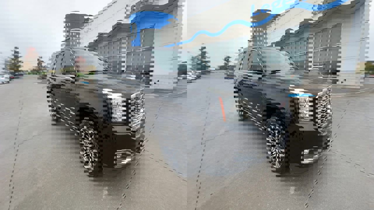 Used 2020 GMC Yukon Denali with VIN 1GKS2CKJ0LR162497 for sale in Kansas City