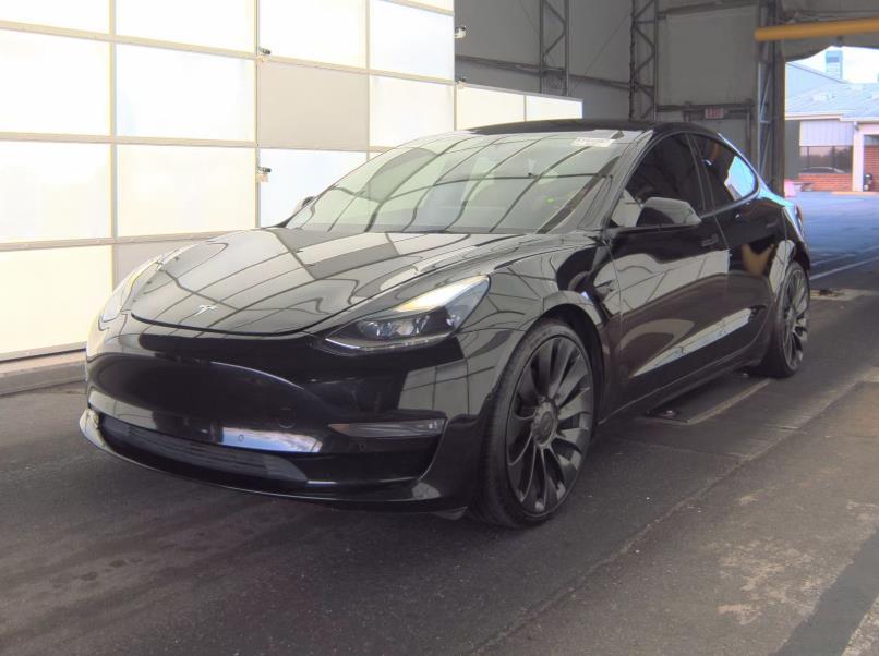 2022 Tesla Model 3 Performance's photo