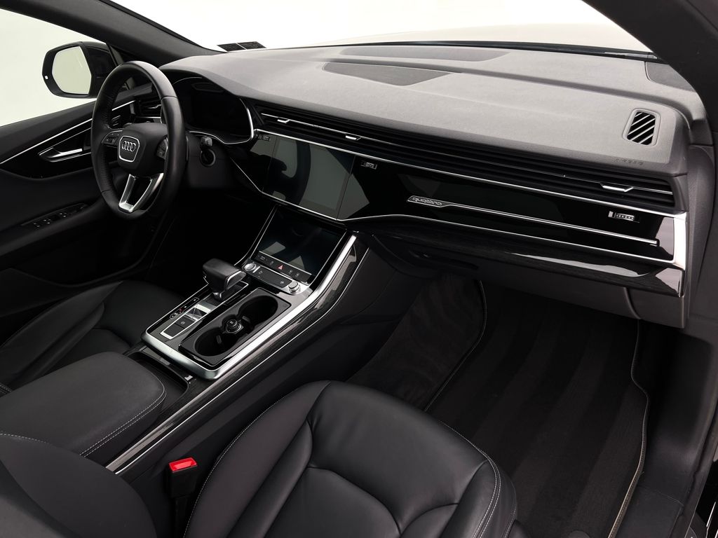 2019 Audi Q8 Premium photo 17