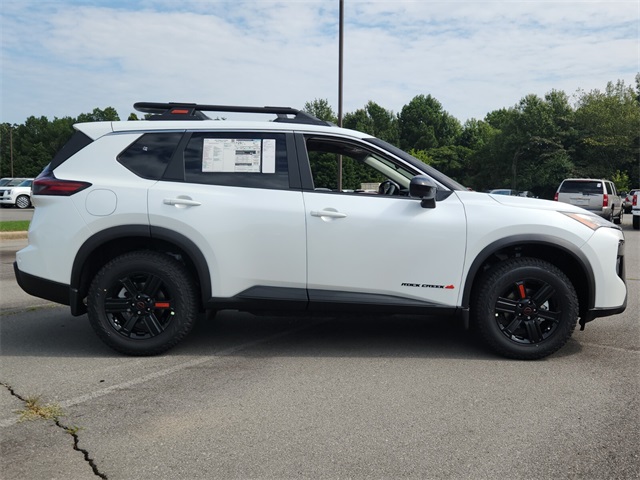 2026 Nissan Rogue SV photo 2