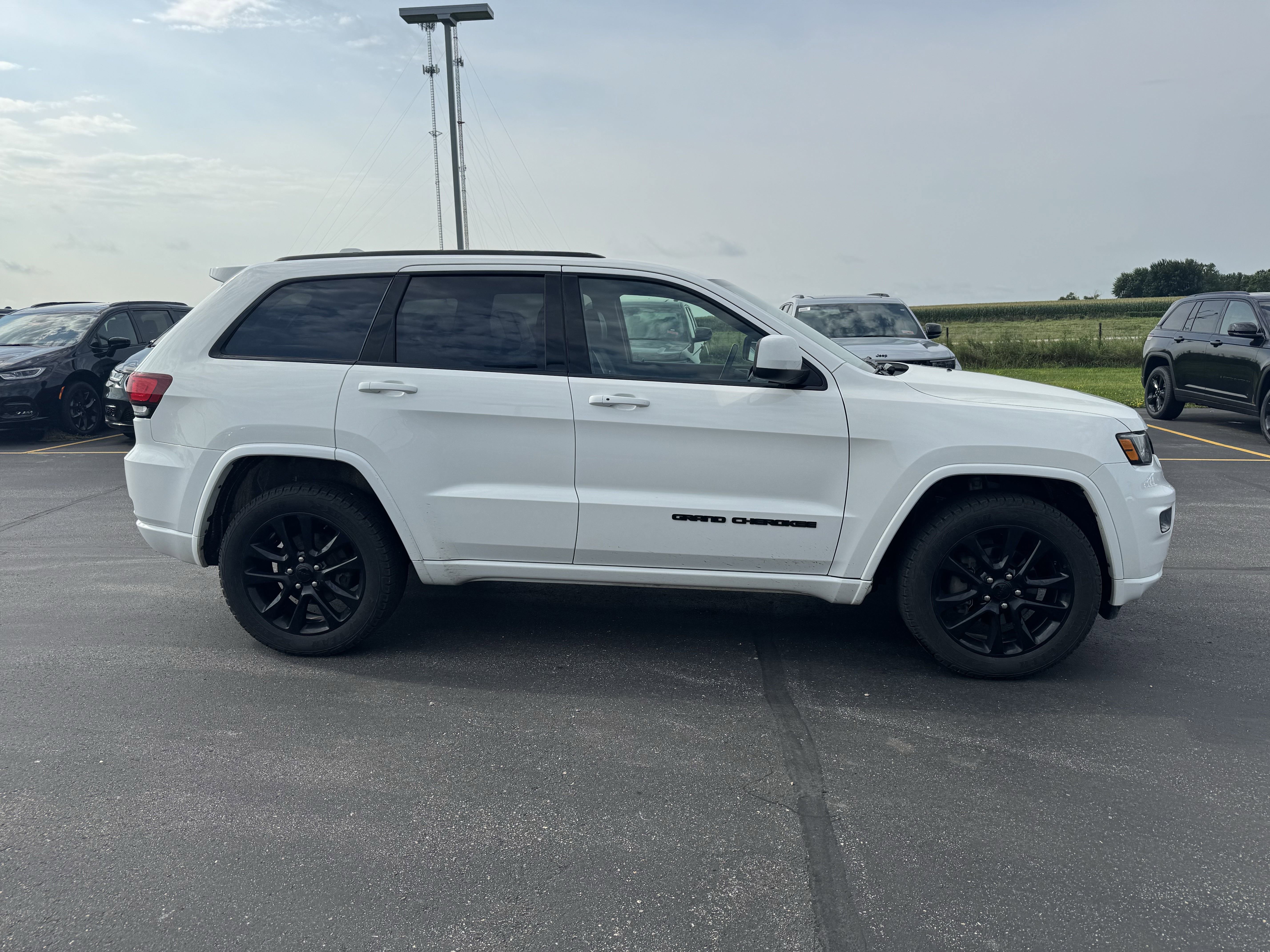 Used 2020 Jeep Grand Cherokee Altitude with VIN 1C4RJFAG9LC358252 for sale in Burnsville, Minnesota