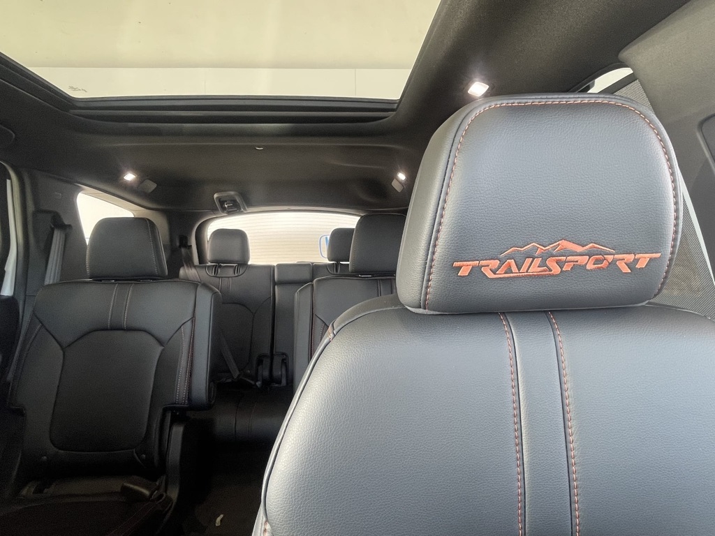 2025 Honda Pilot TrailSport photo 18