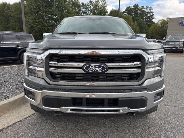 2025 Ford F-150 Lariat photo 4