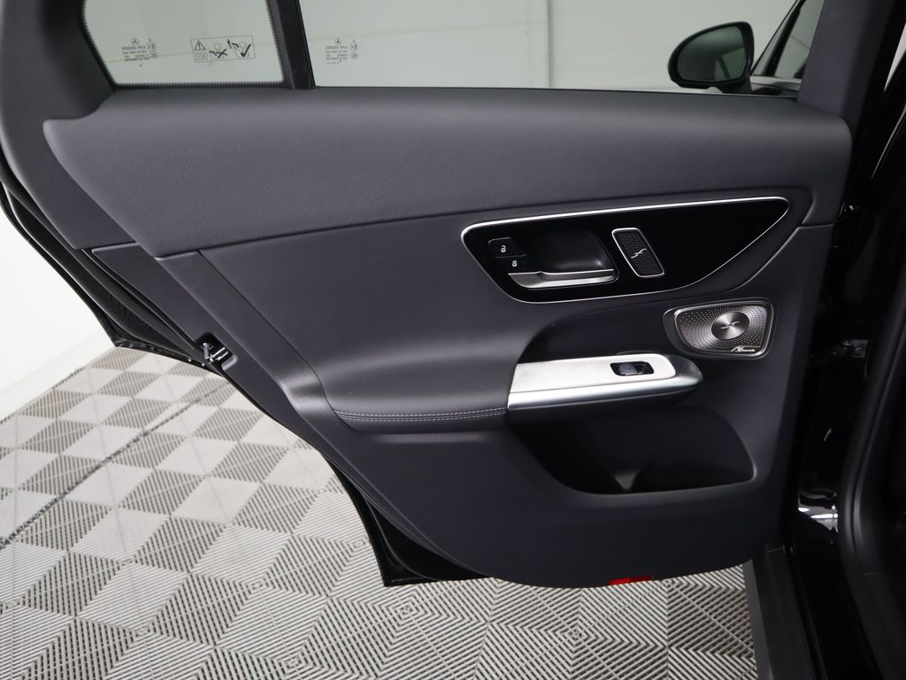 2026 Mercedes Benz GLC 300 photo 24