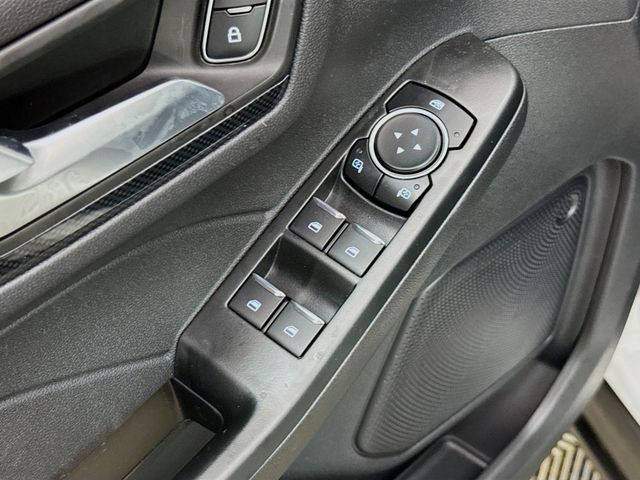 2025 Ford Escape Hybrid ST-Line photo 15