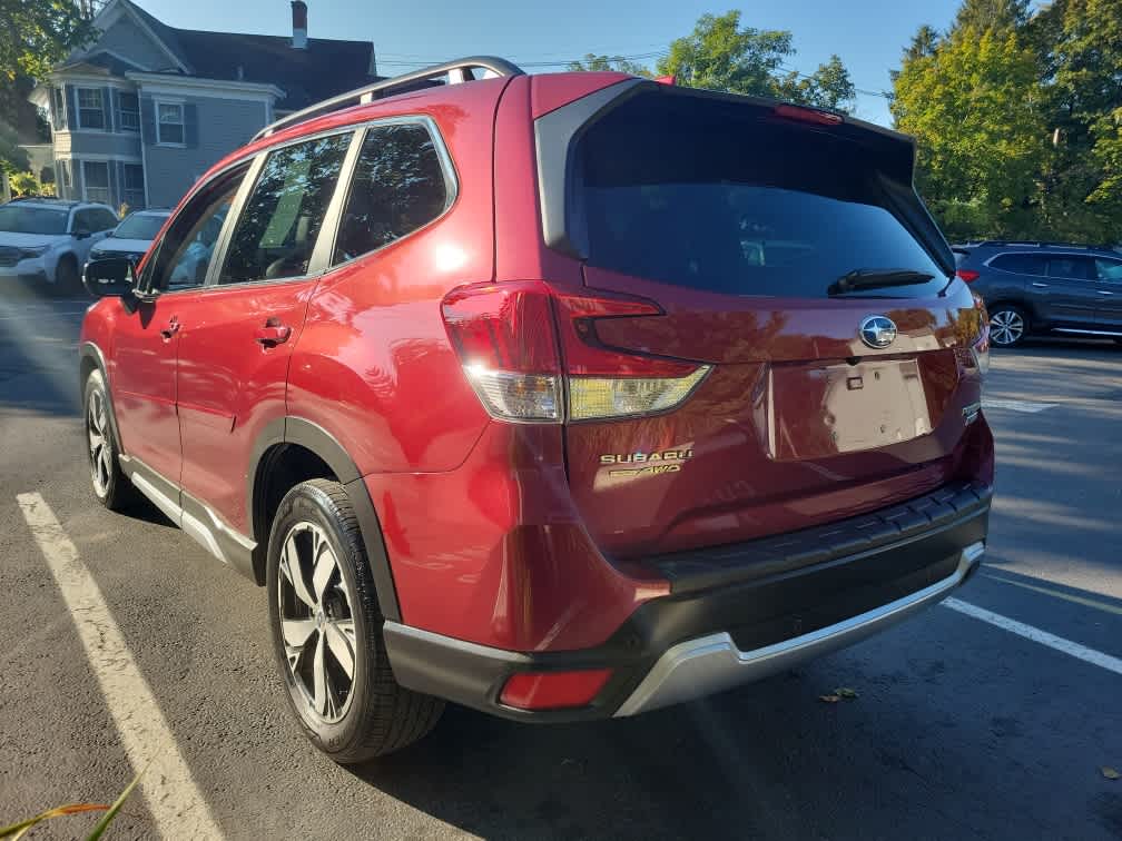 2021 Subaru Forester Touring photo 4