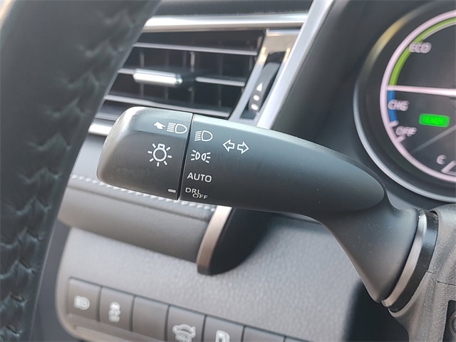 2023 Toyota Camry Hybrid SE photo 13