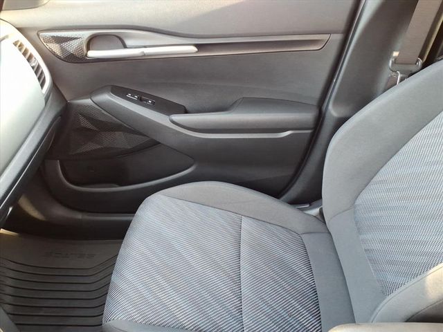 2022 Kia Seltos LX photo 27