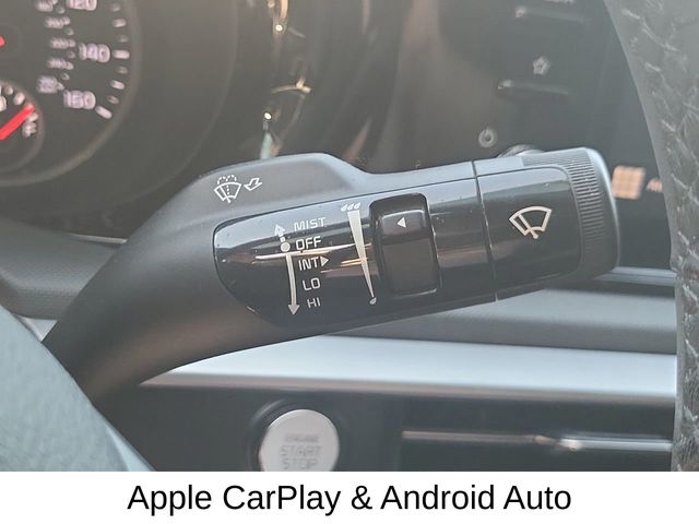 2021 Kia K5 GT-Line photo 21