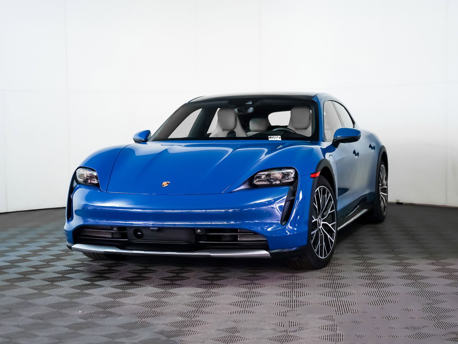 2024 Porsche Taycan S's photo