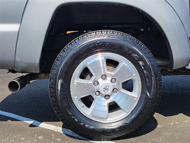 2015 Toyota Tacoma Base photo 5