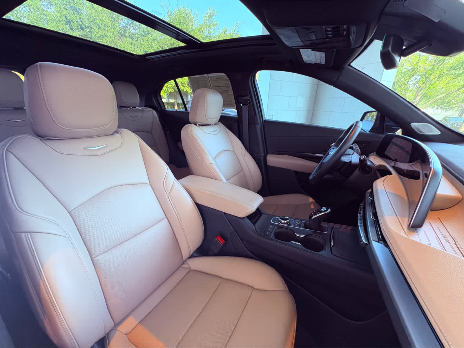 2025 Cadillac XT4 Premium Luxury photo 18
