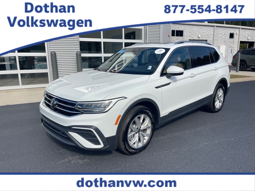 2024 Volkswagen Tiguan SE's photo