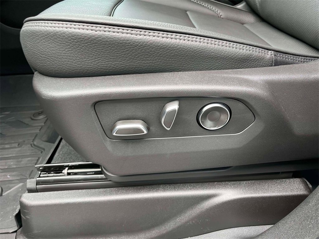 2025 Gmc Yukon XL Denali photo 24
