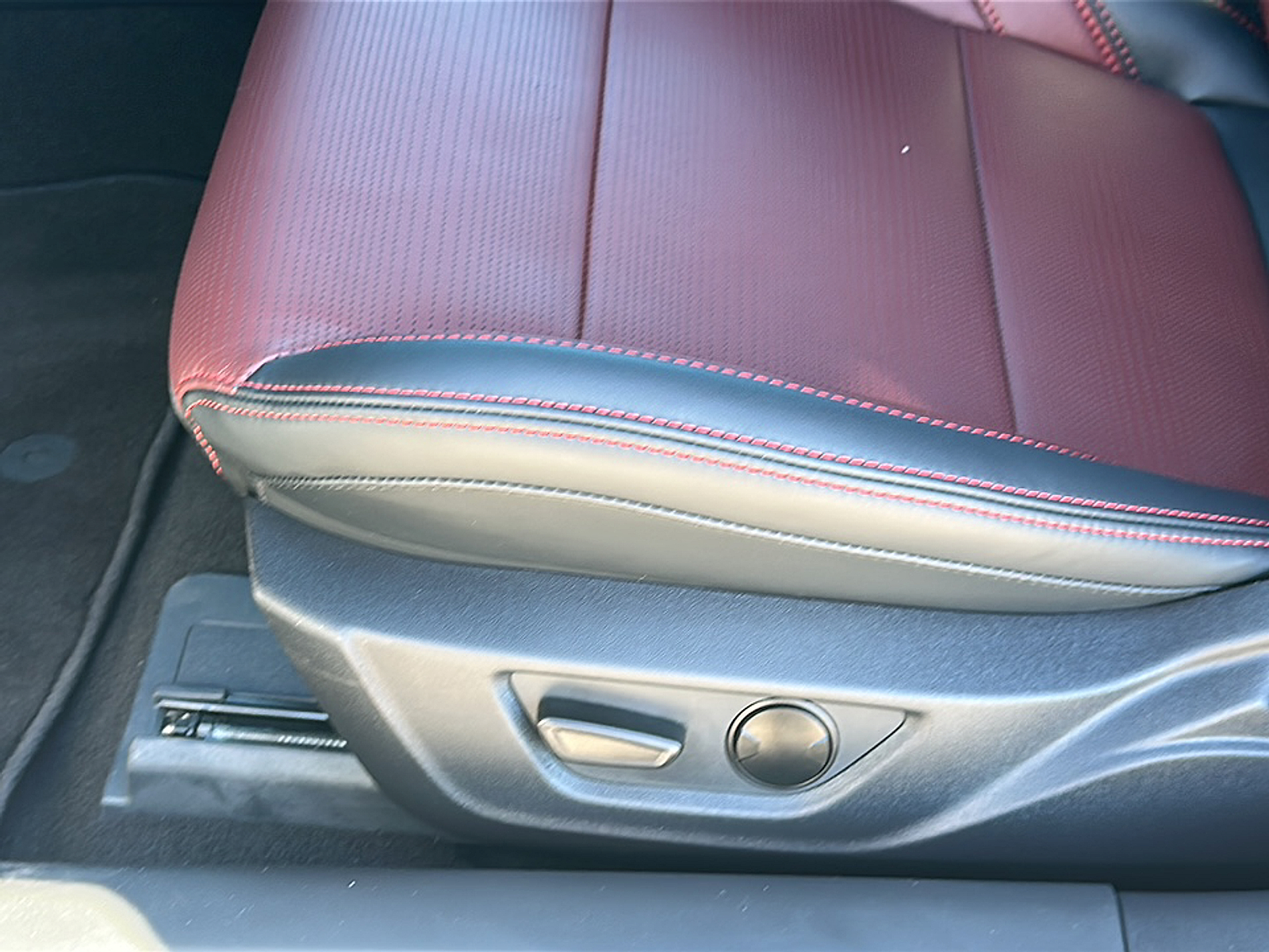 2025 Ford Mustang GT Premium photo 2