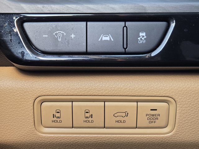 2022 Kia Carnival EX photo 20