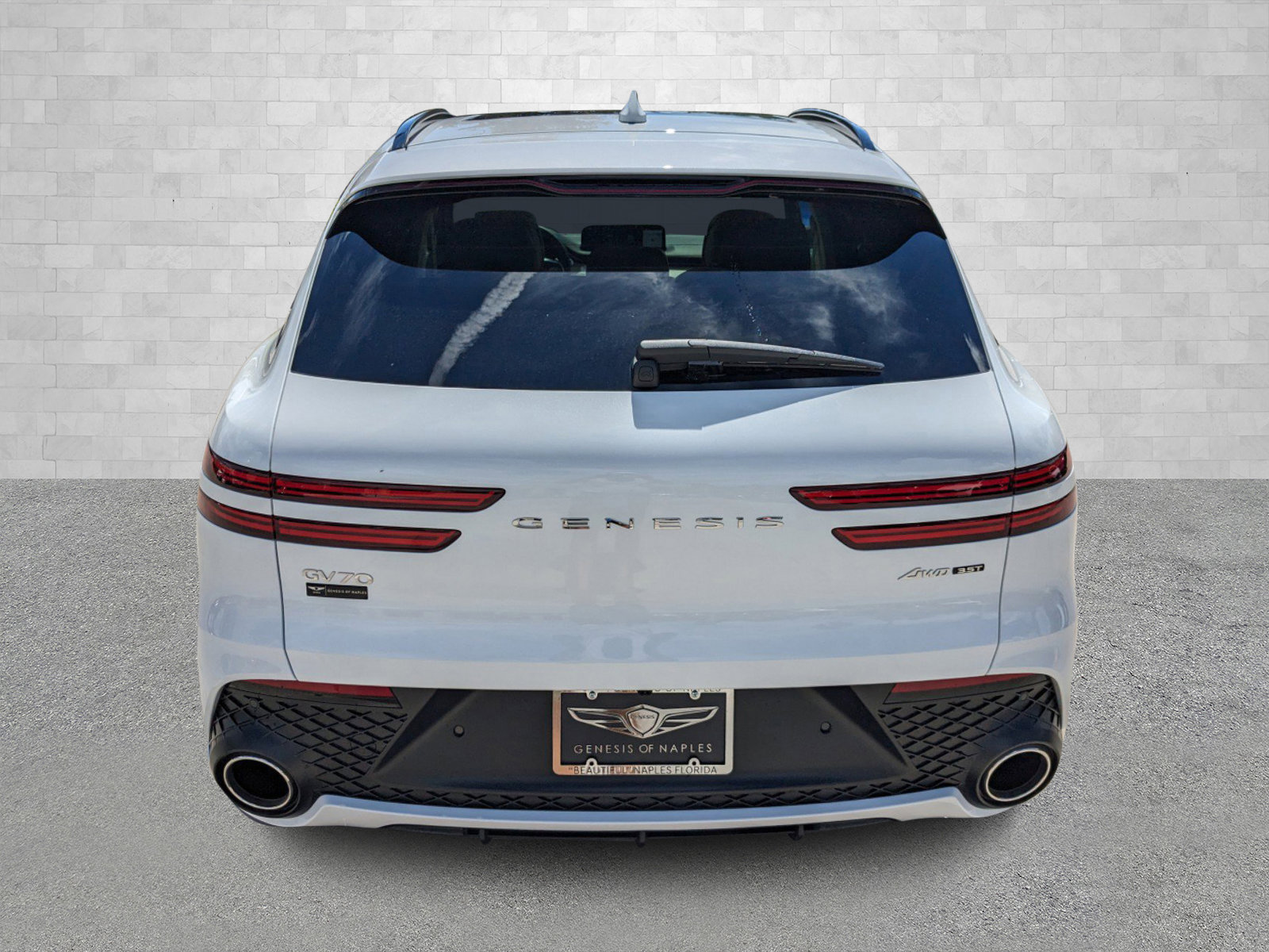 2025 Genesis GV70 Sport Advanced photo 3