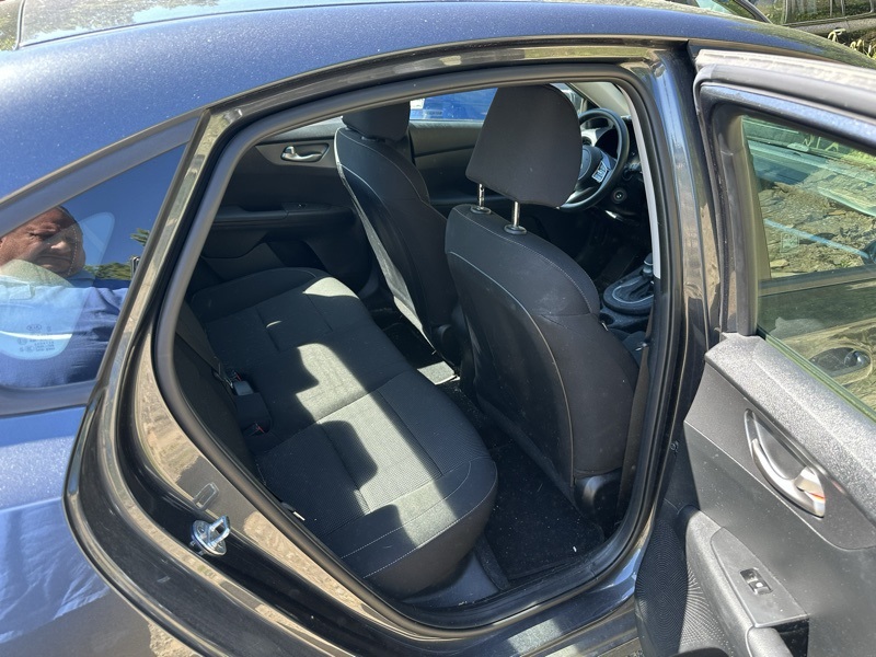2020 Kia Forte LXS photo 16