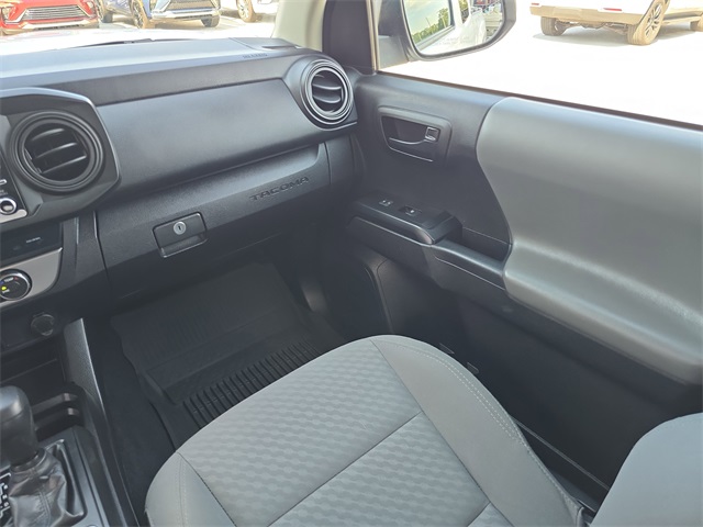 2021 Toyota Tacoma SR photo 12