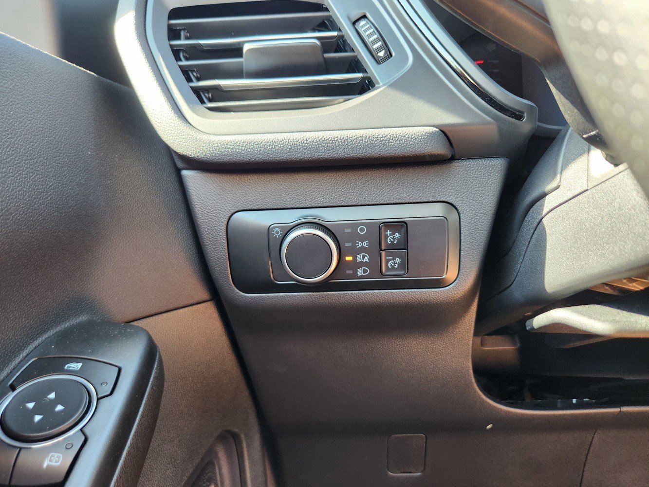 2025 Ford Escape ST-Line photo 13