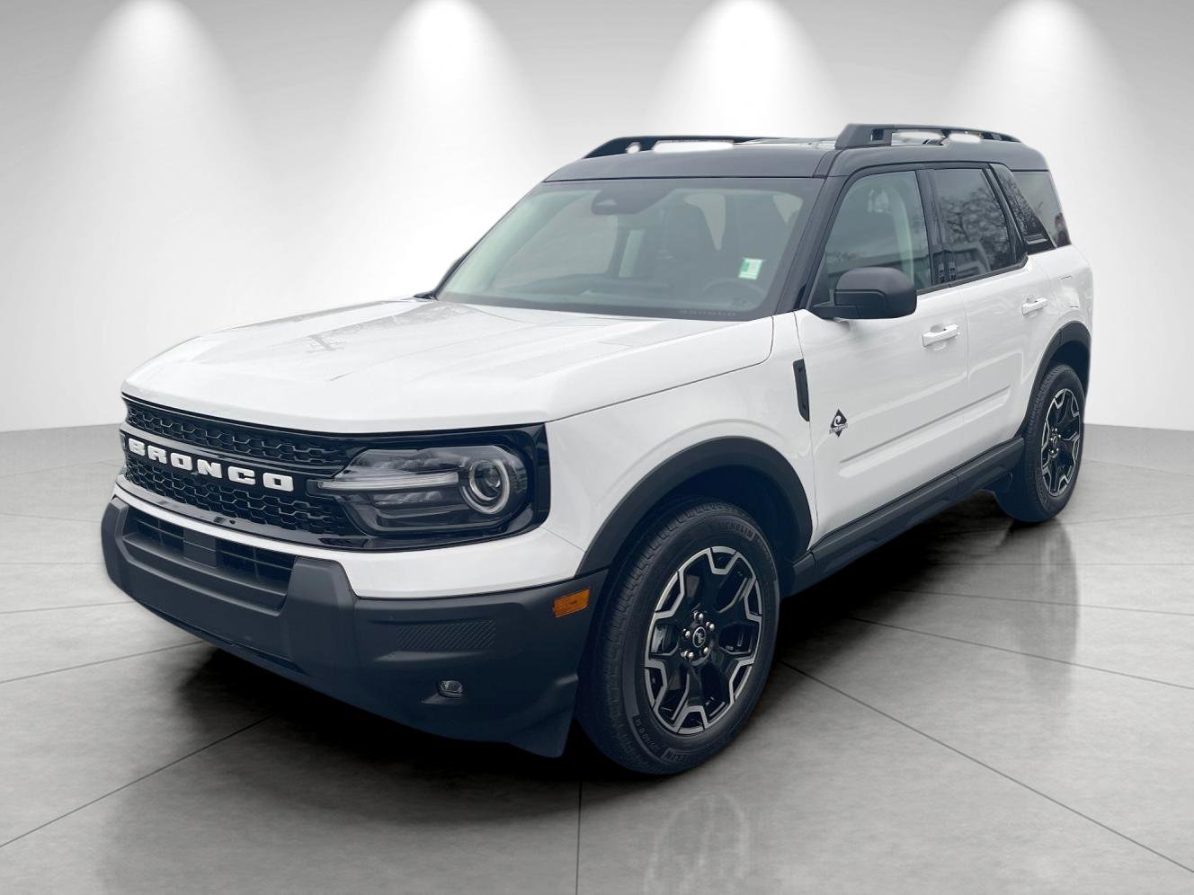 2025 Ford Bronco Sport Outer Banks's photo