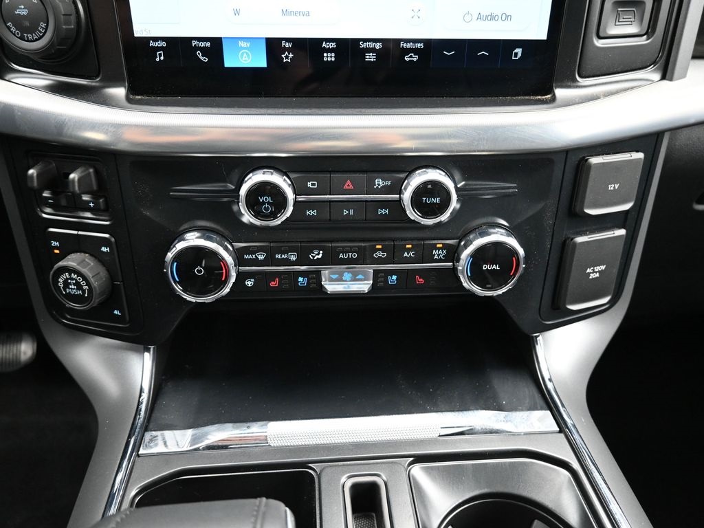 2025 Ford F-150 Lariat photo 19