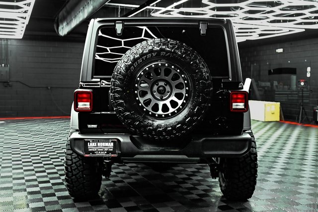 2025 Jeep Wrangler Sport S photo 6